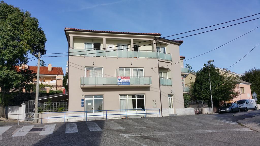 Apartments Ivancic Новий Винодольський Екстер'єр фото